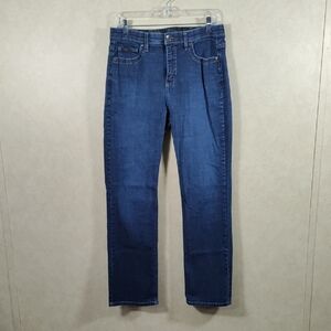 01148 FINAL PRICE Lee medium wash Stretch Comfort Waist straight leg jeans 12